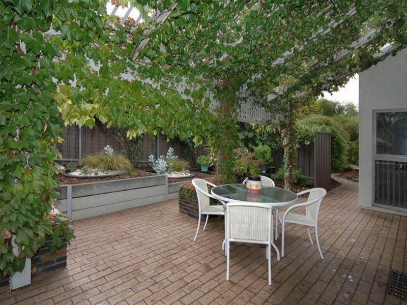 10 Lucretia way, Hallett Cove SA 5158