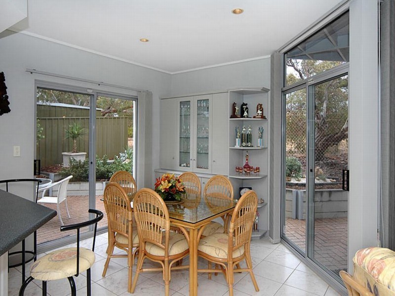 10 Lucretia way, Hallett Cove SA 5158