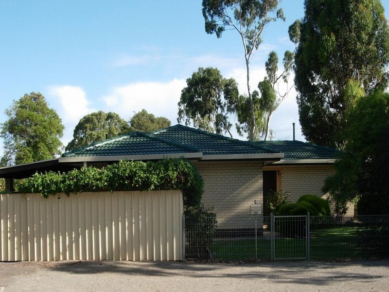 25 Playford Drive, Morphett Vale SA 5162