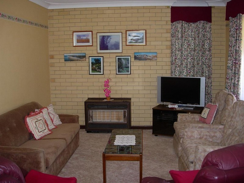 5 Salisbury Avenue, Morphett Vale SA 5162