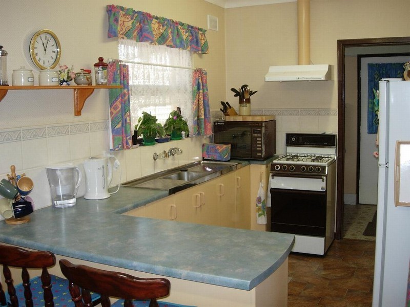 5 Salisbury Avenue, Morphett Vale SA 5162