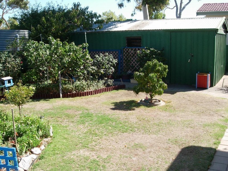 5 Salisbury Avenue, Morphett Vale SA 5162