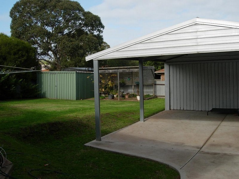 124 Elizabeth Road, Morphett Vale SA 5162