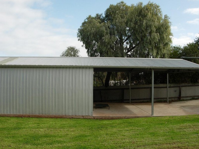 124 Elizabeth Road, Morphett Vale SA 5162