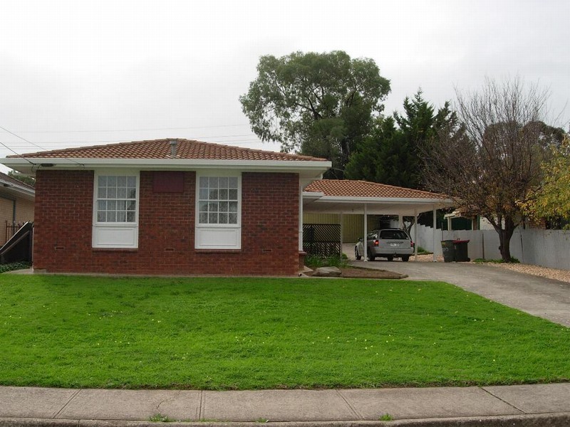 11 Pedro Avenue, Morphett Vale SA 5162