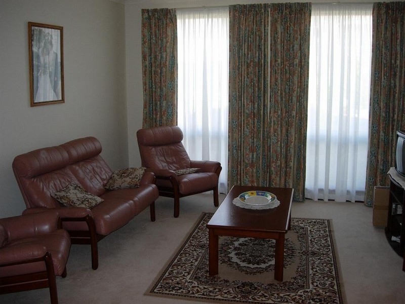 6 Partalunga Circuit, Woodcroft SA 5162