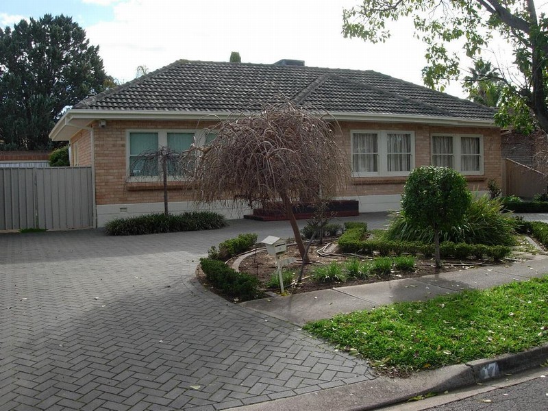 17 Wahratta Avenue, Morphett Vale SA 5162