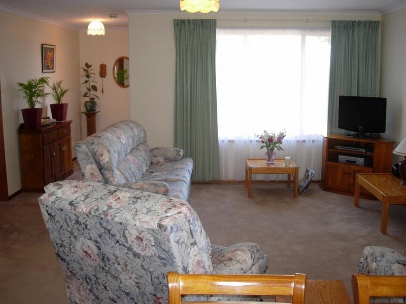 18 Diosma Drive, Morphett Vale SA 5162