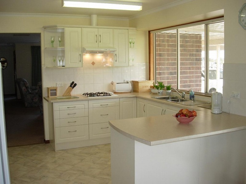 18 Diosma Drive, Morphett Vale SA 5162