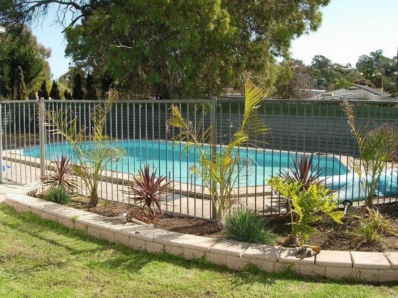 16 Emberton Place, Morphett Vale SA 5162