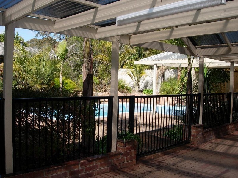 8 Stone Bridge Drive, Onkaparinga Hills SA 5163