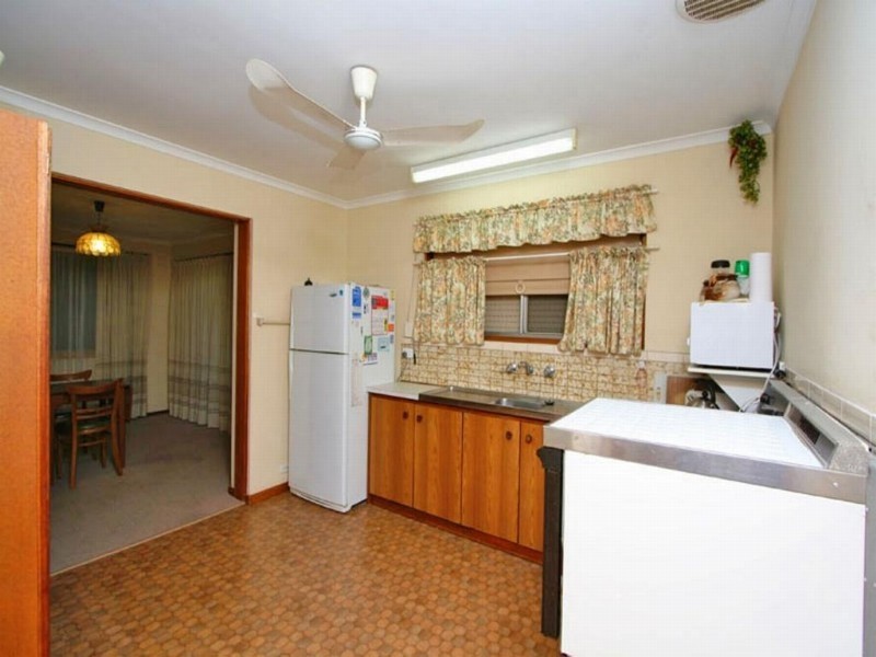 19 Jenner Street, Morphett Vale SA 5162