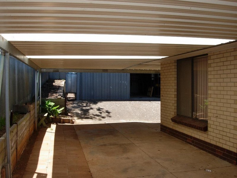 4 Eva Street, Morphett Vale SA 5162