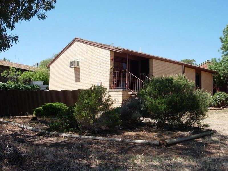 7 Owen Court, Christie Downs SA 5164