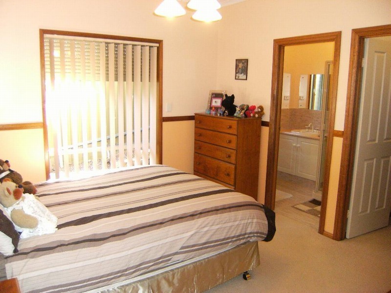 31A Seaview Drive, Happy Valley SA 5159