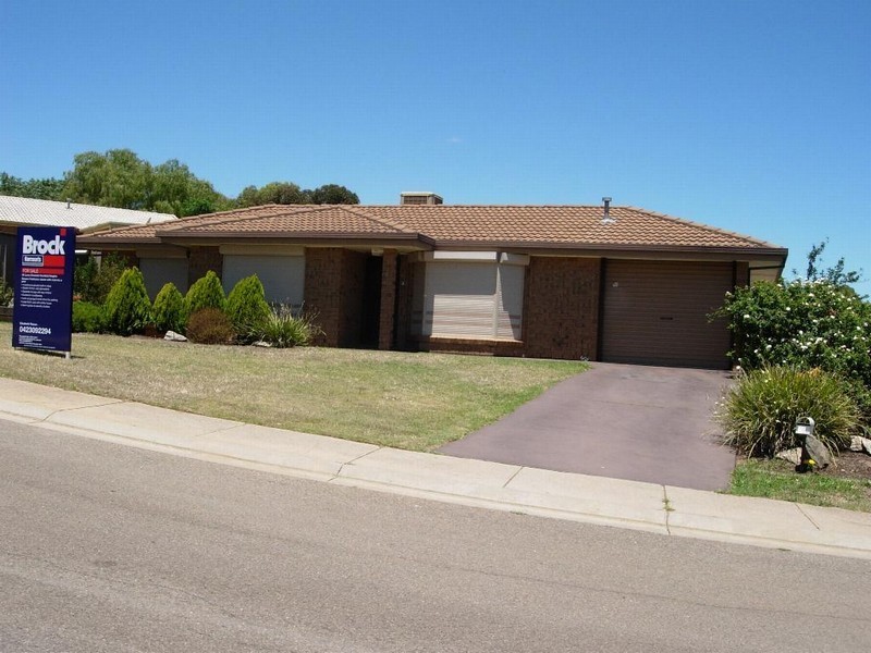 20 Lorne Crescent, Huntfield Heights SA 5163