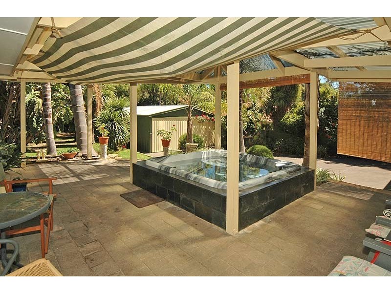 6 Barry Street, Port Noarlunga SA 5167