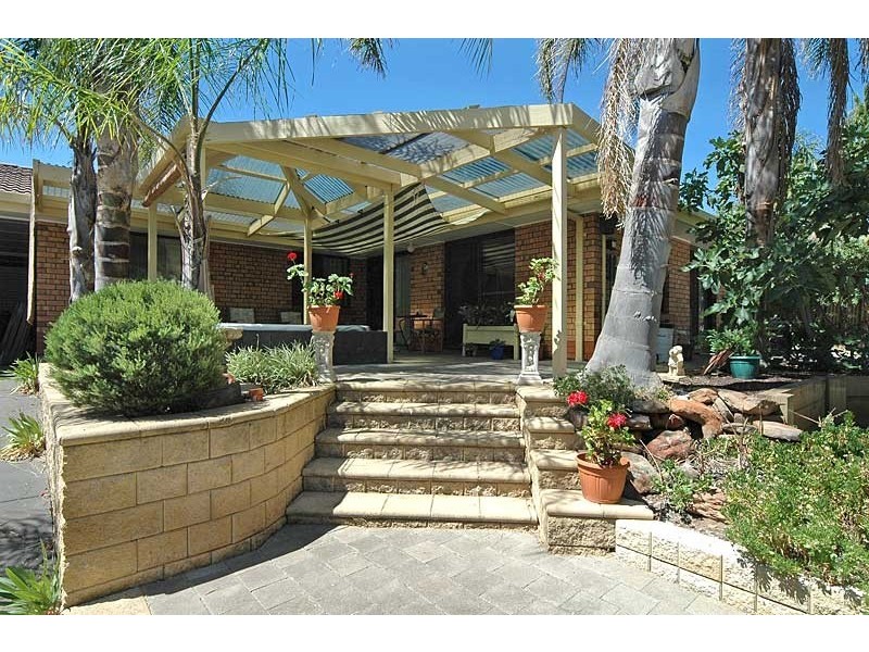 6 Barry Street, Port Noarlunga SA 5167