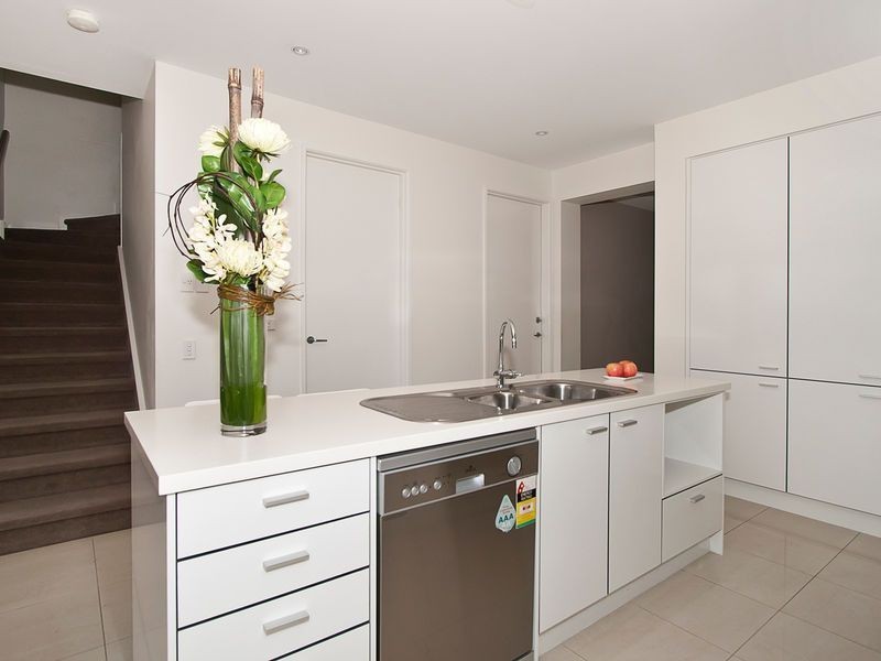 32/28a Davis Road, Glynde SA 5070