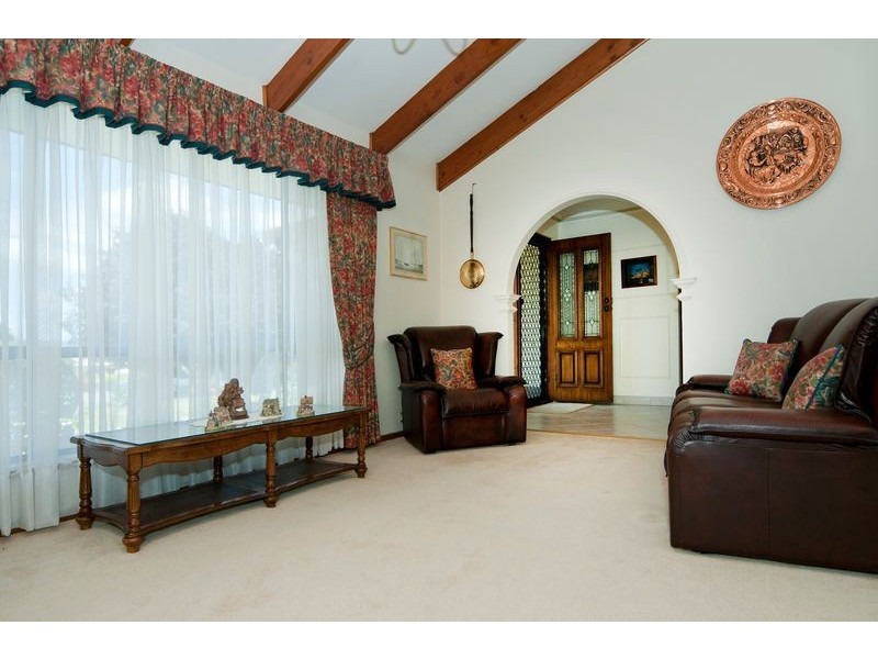 4 Swan Court, Modbury Heights SA 5092