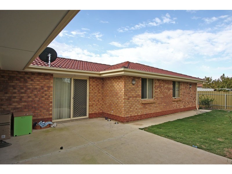 28 Lauren Street, Paralowie SA 5108