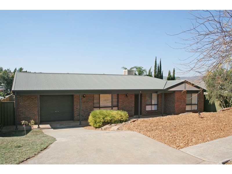 8 Taranaki Court, Greenwith SA 5125