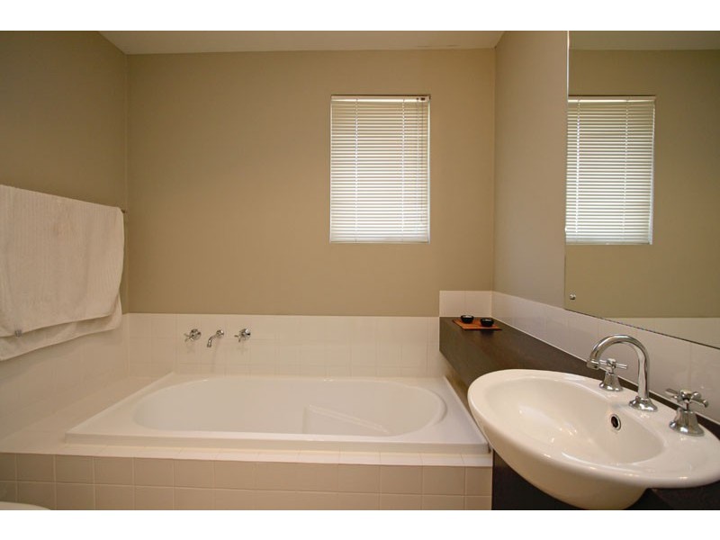 2 Reunion Lane, Mawson Lakes SA 5095