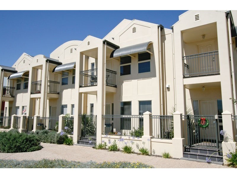 13 The Strand, Mawson Lakes SA 5095