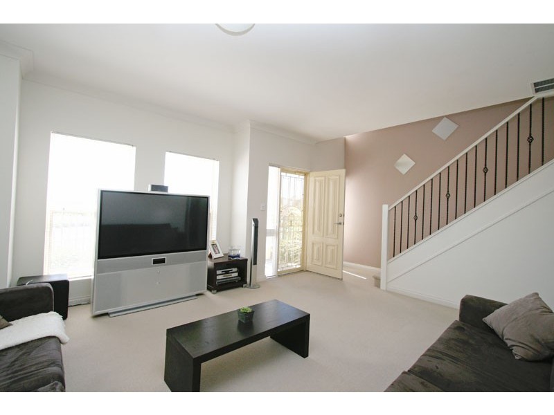 13 The Strand, Mawson Lakes SA 5095