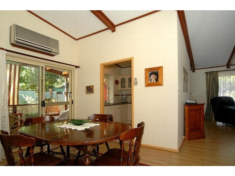 22 Coorara Court, Craigmore SA 5114