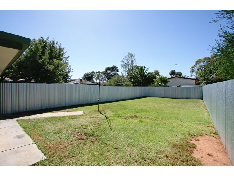 1&2/4 Ames Road, Salisbury SA 5108