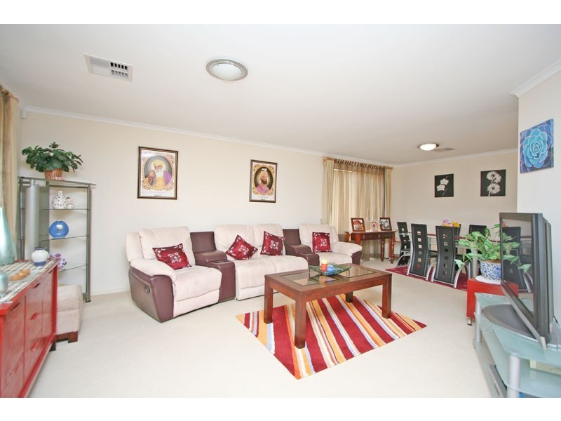 34 Springbank Blvd, Burton SA 5110