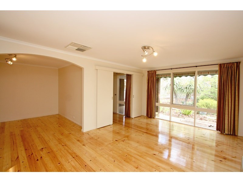 7 Valiant Court, Salisbury Heights SA 5109