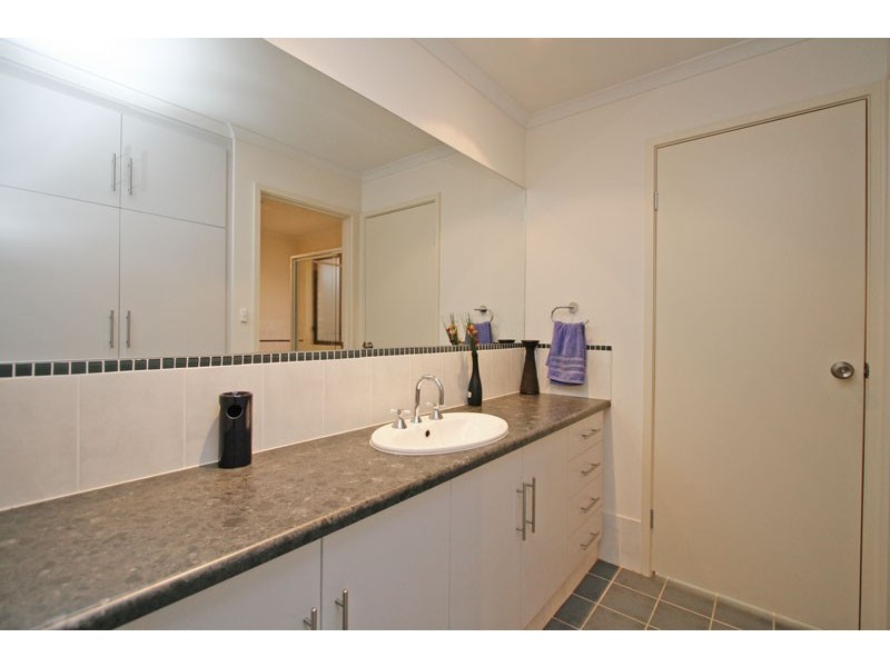 11 Amberwell Terrace, Burton SA 5110