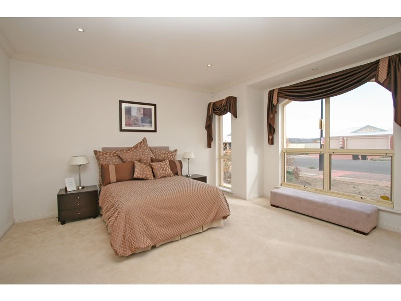 16 Springbank Boulevard, Burton SA 5110