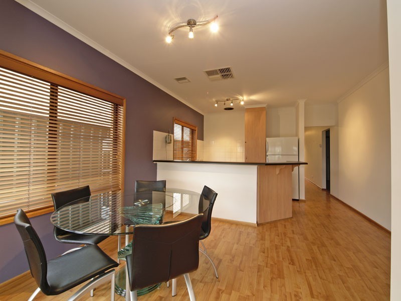 36 Mallard Crescent, Mawson Lakes SA 5095