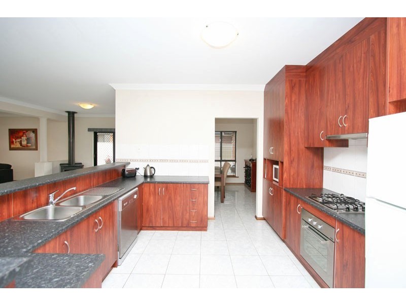19 Newhaven Terrace, Burton SA 5110