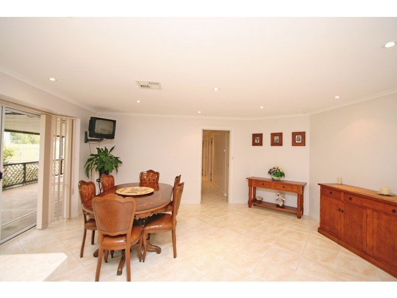 8 Whitelaws Court, Angle Vale SA 5117