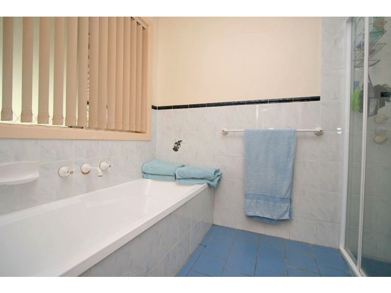 8 Whitelaws Court, Angle Vale SA 5117