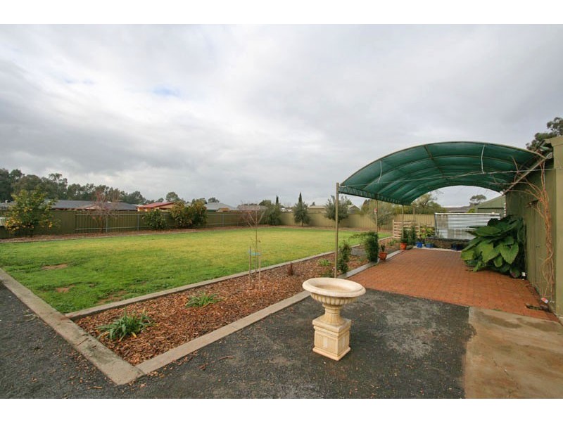 8 Whitelaws Court, Angle Vale SA 5117