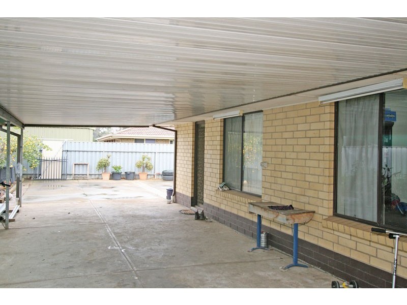 26 Maguire Crescent, Burton SA 5110
