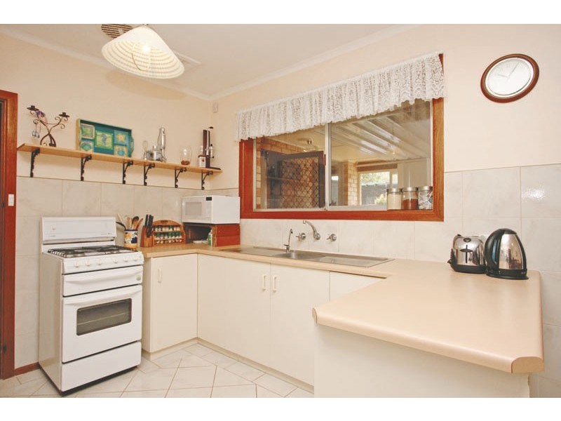 16 Balmoral Road, Salisbury East SA 5109