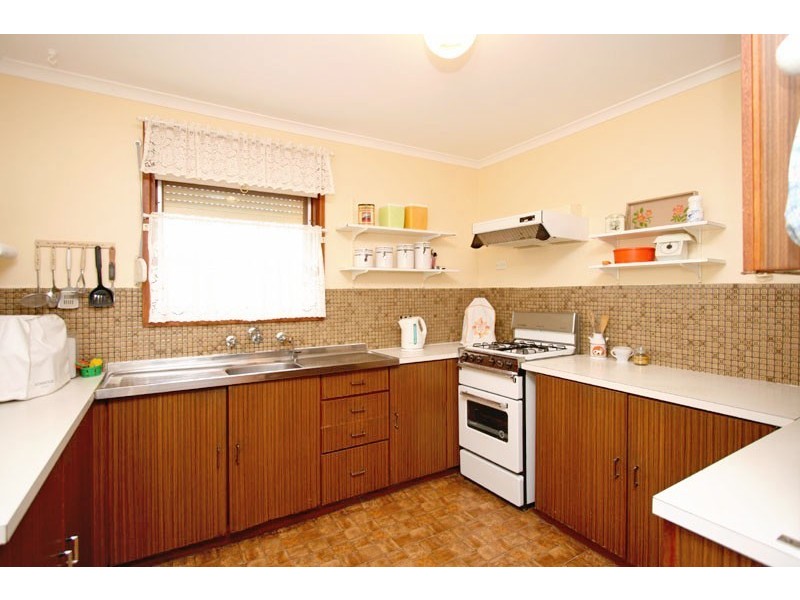 41 Coorara Court, Craigmore SA 5114