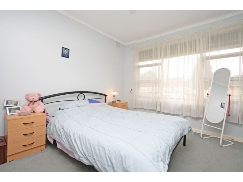 8 Weerana Road, Salisbury Plain SA 5109