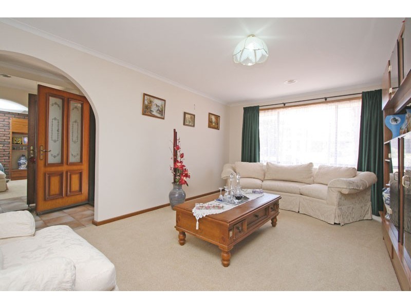 5 Victor Place, Hillbank SA 5112