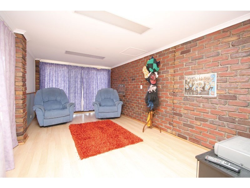 5 Victor Place, Hillbank SA 5112