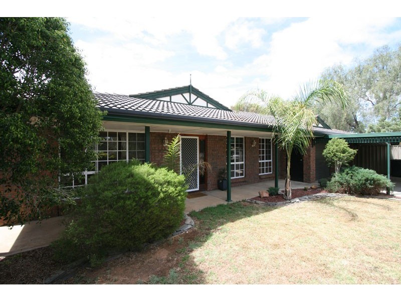 30 Petersens Parade, Salisbury Downs SA 5108
