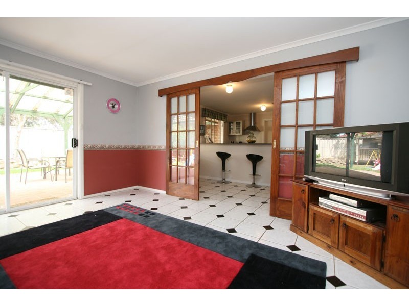 30 Petersens Parade, Salisbury Downs SA 5108