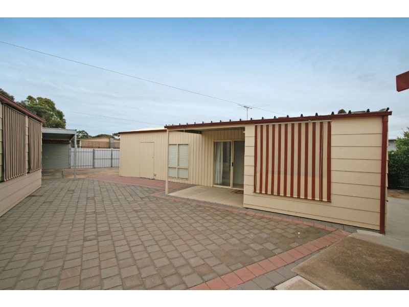 21 Rollison Road, Elizabeth Vale SA 5112