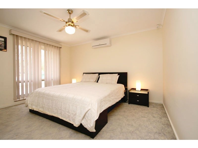 17 Camelot Drive, Paralowie SA 5108